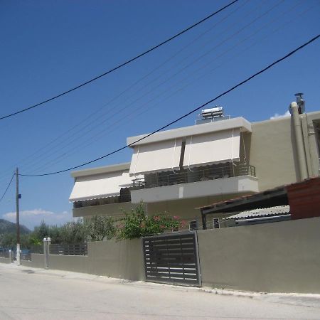 Almare Apartment Kato Almiri Luaran gambar