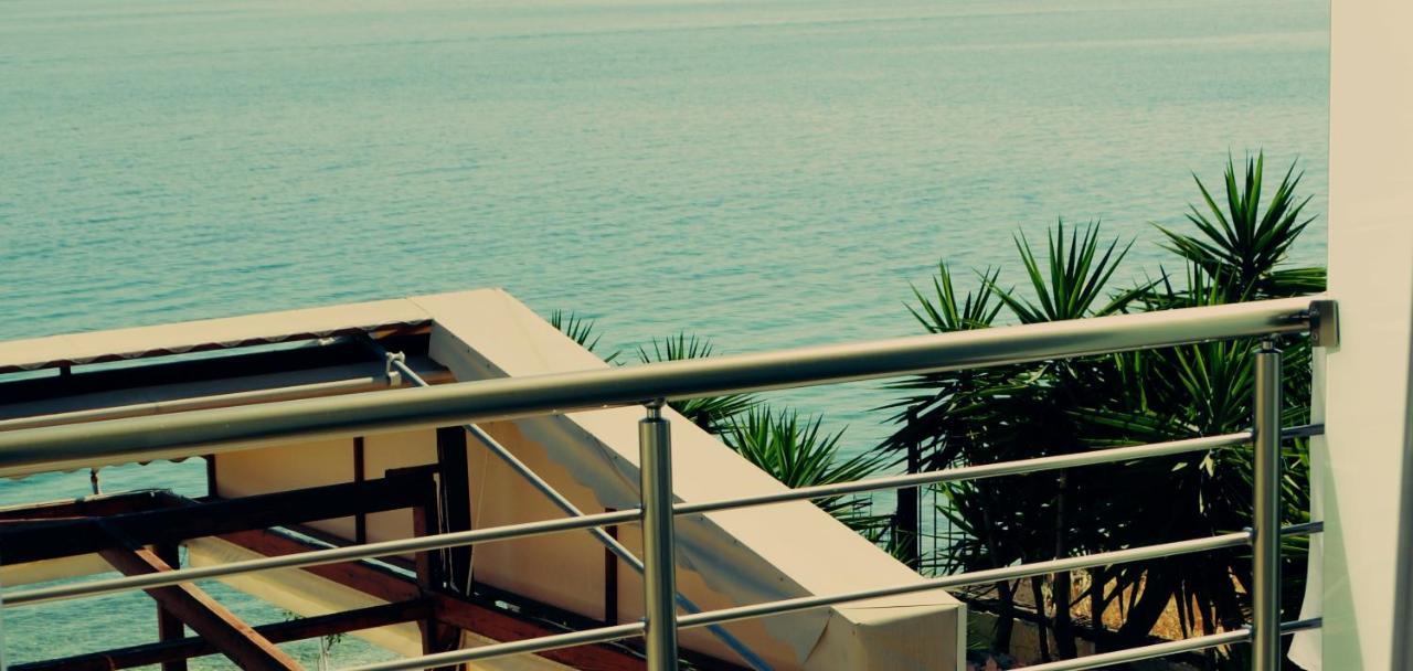 Almare Apartment Kato Almiri Luaran gambar